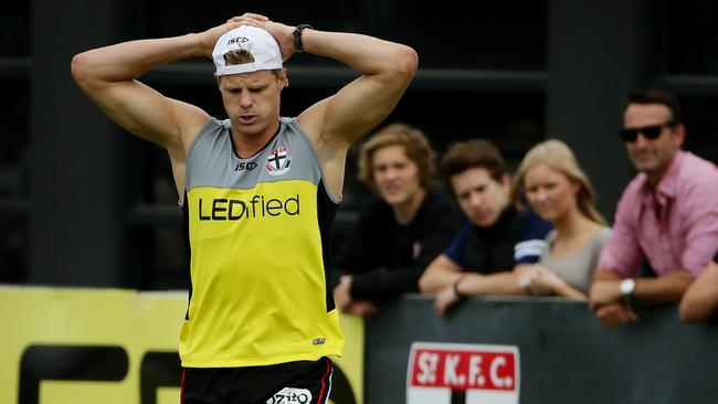 St Kilda training at Linen House Seaford, Nick Riewoldt after running some laps. Picture by: Colleen Petch.