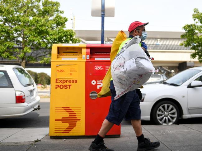 4000 AusPost, Amazon jobs: How to make extra money