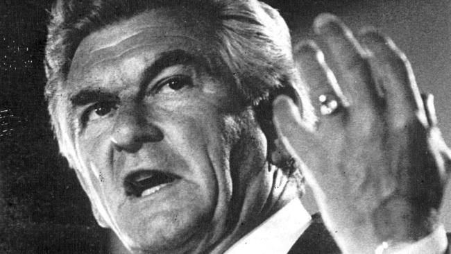 Prime Minister Bob Hawke speaks at the National Press Club in 1986.