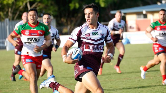 Arthars makes a break for Burleigh against Wynnum Manly in Round 6 of the Intrust Super Cup. Picture: SMP Images