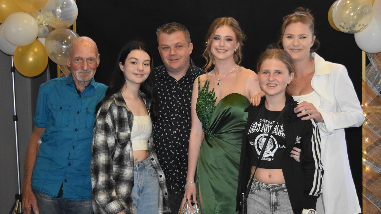 Patience Moore and her family at the 2022 Kawana Waters State College formal. Picture: Sam Turner