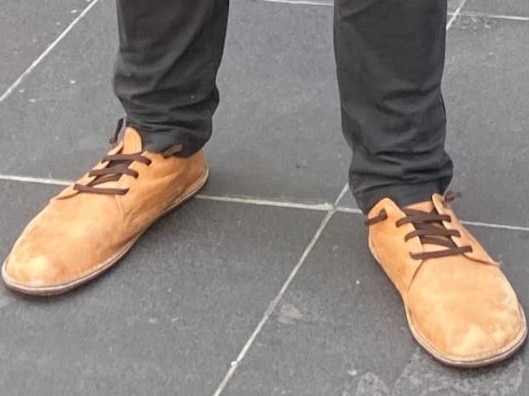 The Lord Mayor’s scruffy shoes.