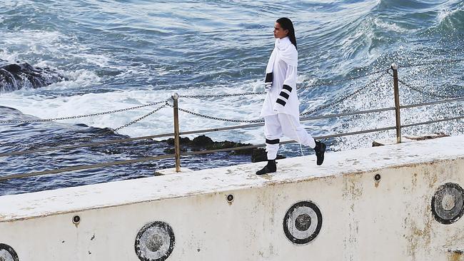 SYDNEY, AUSTRALIA - APRIL 16: Models showcase designs during the Ten Pieces show at Mercedes-Benz Fashion Week Australia 2015 at Bondi Icebergs on April 16, 2015 in Sydney, Australia. (Photo by Ryan Pierse/Getty Images)