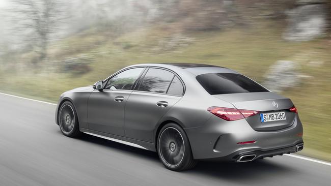 The C-Class’ rear end follows the trend set by other Benz efforts.