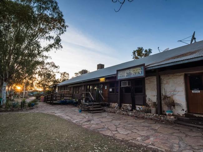 ‘Complete shock’: Popular Red Centre resort to close to the public