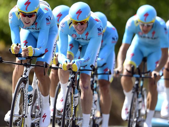 Kazakhstan's Astana Pro team compete in the men's team time trial at the 2014 UCI Road World Championships in Ponferrada on September 21, 2014. AFP PHOTO / JAVIER SORIANO