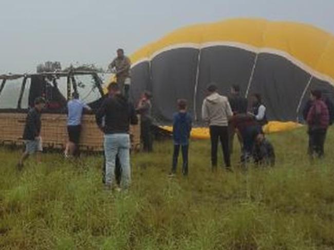 Sixteen people were injured after the balloon crashed in Pokolbin. Picture: 9 News