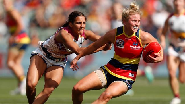 Dayna Cox had a serviceable game for the Crows. Picture: Michael Willson/AFL Photos via Getty Images