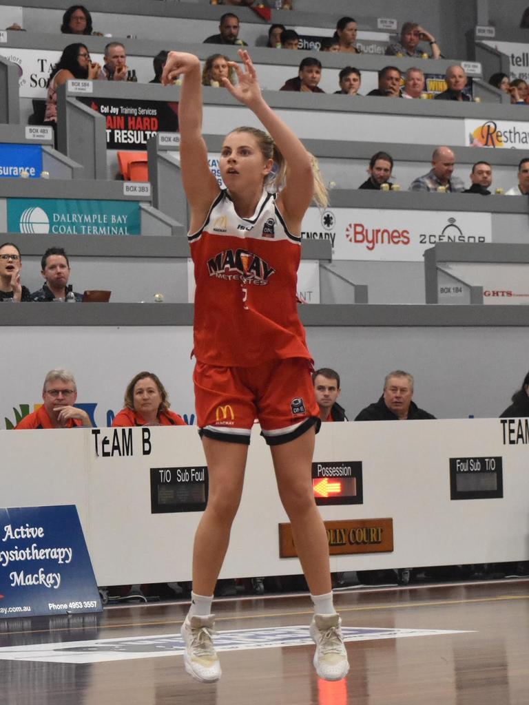 Courtney Virgo for Mackay Meteorettes against Ipswich Force in the NBL1 North, July 24 2021. Picture: Matthew Forrest