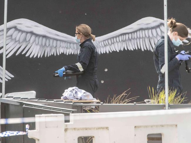 Police at the scene of Preston’s shooting at Sweet Lulu’s Cafe in Keilor. Picture: Tony Gough