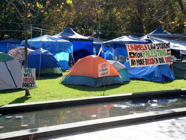 More tents have cropped up at Melbourne University’s encampment. Picture: Andrew Henshaw