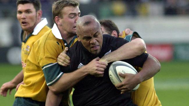 The Wallabies put the clamps on All Blacks legend Jonah Lomu.