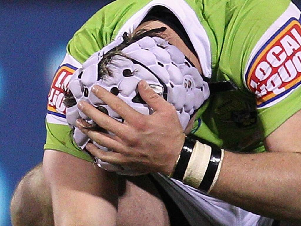 CANBERRA, AUSTRALIA - SEPTEMBER 17:  Jarrod Crocker of the Raiders reacts after missing a penalty goal during the first NRL semi final match between the Canberra Raiders and the Wests Tigers at Canberra Stadium on September 17, 2010 in Canberra, Australia.  (Photo by Cameron Spencer/Getty Images)