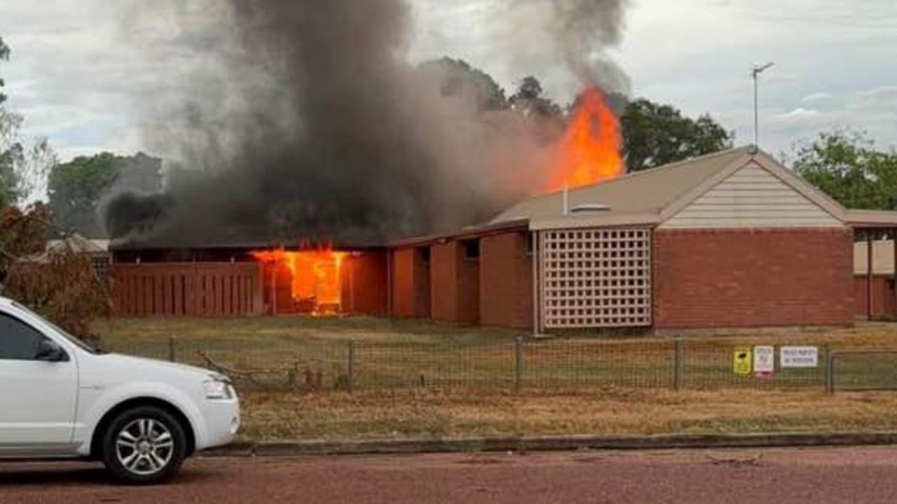 Police probe abandoned building fire