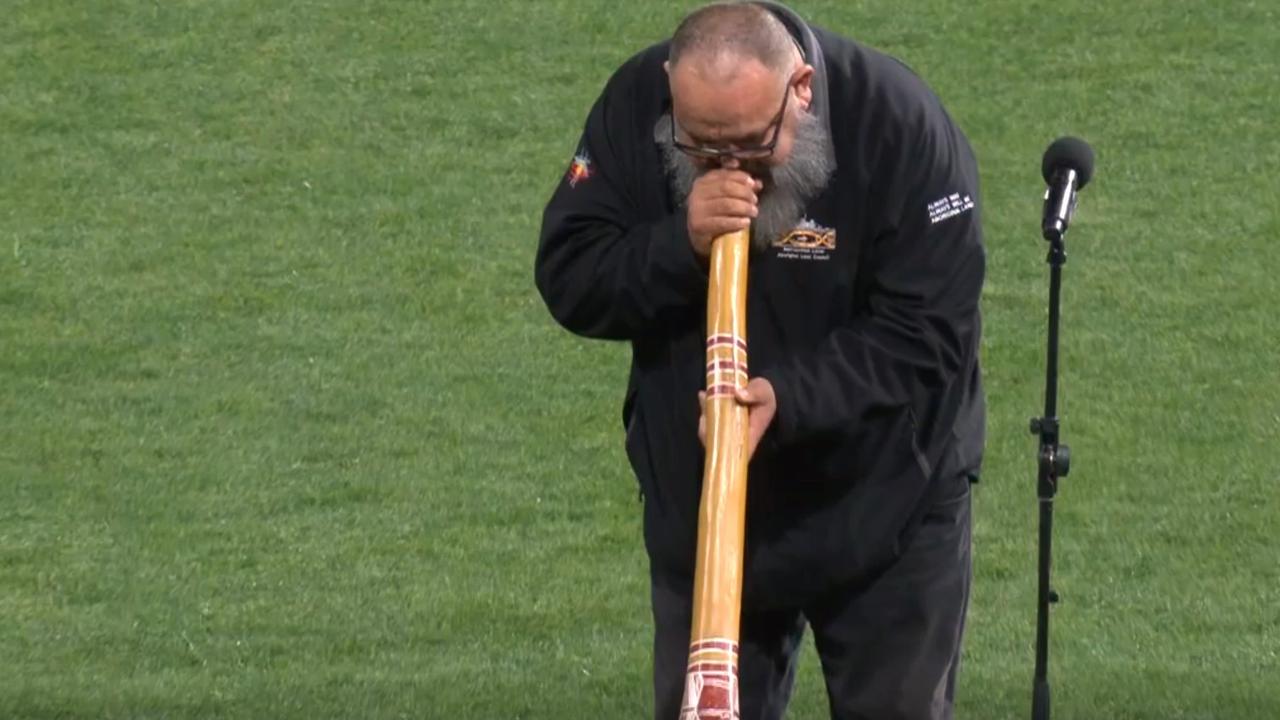 The Welcome included a brief performance on the didgeridoo.