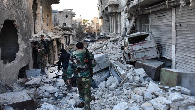 Aleppo: Syrians flee as government wins territory, marking war’s ...