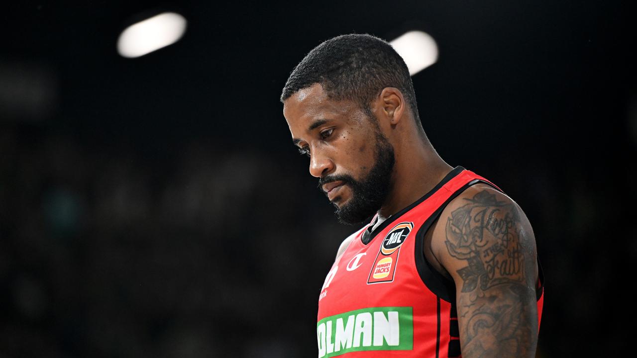 NBL Late Mail: Cotton reveals gruesome rib injury