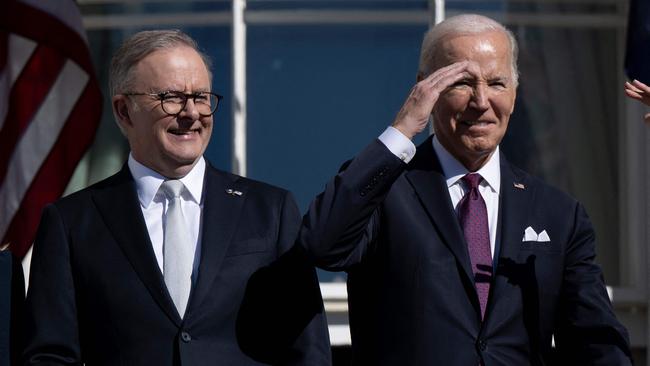 US President Joe Biden (R) and Australian Prime Minister Anthony Albanese take part in a welcoming ceremony at the White House.