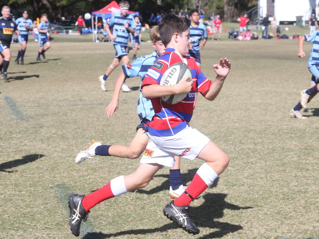 GCDRU juniors. Helensvale Hogs vs. Bond Pirates U 12's. 14 July 2024 Miami Picture by Richard Gosling