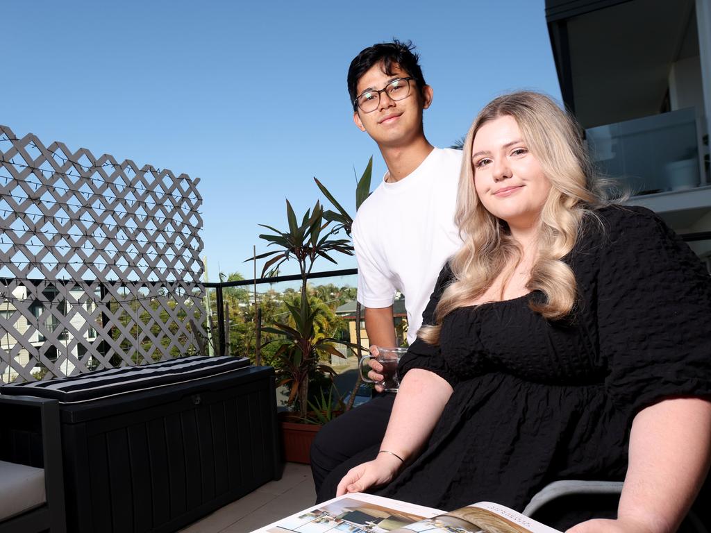 L to R, Radiant Thomas and partner Phoebe Burrows, Realestate, first home buyers saved for years to buy a property, Cannon Hill. Photo Steve Pohlner