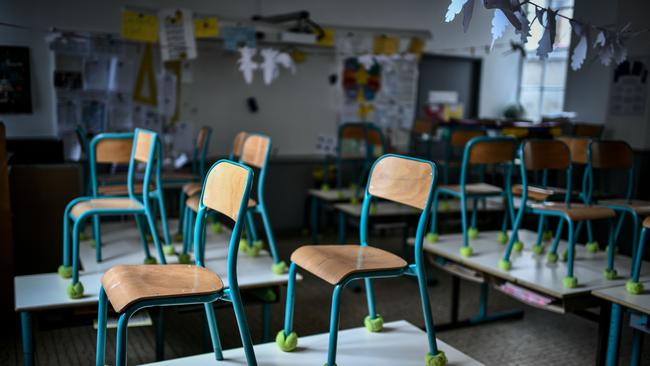 This picture taken on April 30, 2020 shows an empty classroom at the Eugene Napoleon Saint-Pierre Fourier private school in Paris, that welcomes medical staff member's children during the strict lockdown in France to stop the spread of COVID-19 (novel coronavirus). (Photo by STEPHANE DE SAKUTIN / AFP)