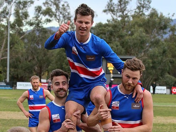 ‘Dano’ King is chaired from Cheong Park after his 250th senior game. Picture: Eastern Sporting Images