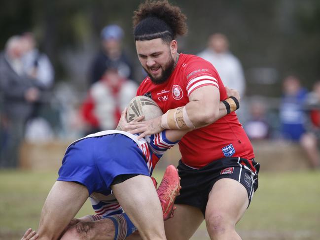 Leha Fakatava charges into the Emu Plains defence. Picture Warren Gannon Photography