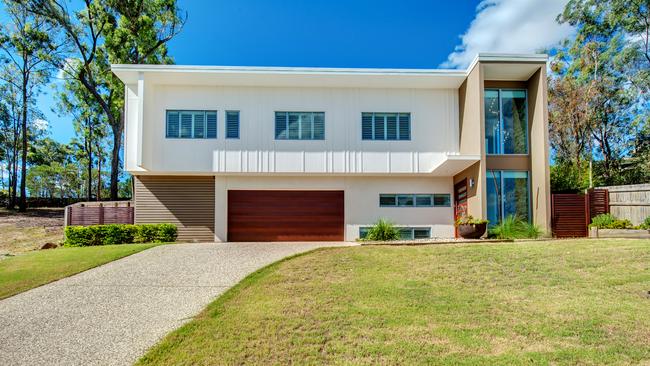 QUEST realestate. 16 Bluebell Place Brookwater. Springfield News.