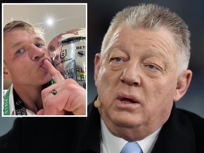 Phil Gould mocked by St Helens players.