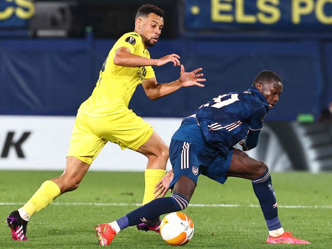 Villarreal midfielder Francis Coquelin challenges Arsenal’s Nicolas Pepe.