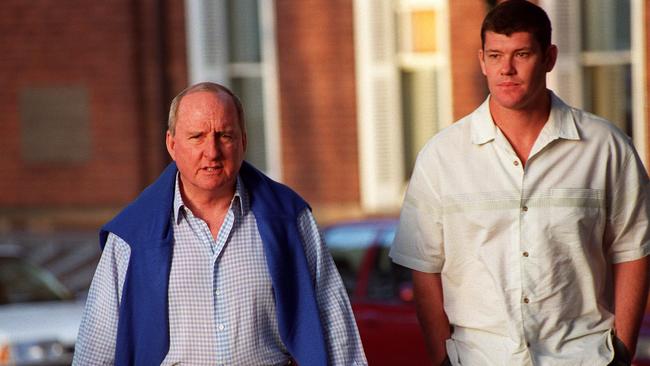 Alan Jones and James Packer in 2000. Picture: Angela Brkic