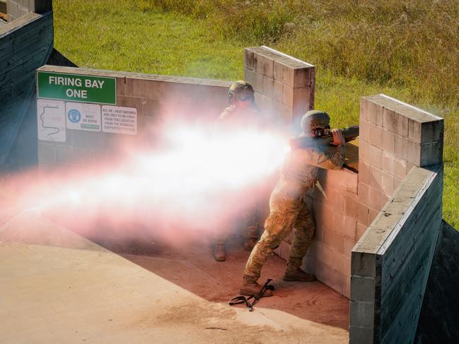 An Australian Army soldier from the 2nd Cavalry Regiment fires the 84mm Carl Gustav at the Townsville Field Training Area on 01 June, 2022. *** Local Caption *** Australian Army Soldiers of The 2nd Cavalry Regiment conducted High Explosives week at the Townsville Field Training Area in June 2022. During the week soldiers trained and were qualified on the 84mm Carl Gustav, M72A1 66mm Rocket Launcher, the SL40 grenade launcher attachment and the F1grenade.The activity focused on preparing the upcoming rotation to Rifle Company Butterworth. Picture: SGT Andrew Sleeman