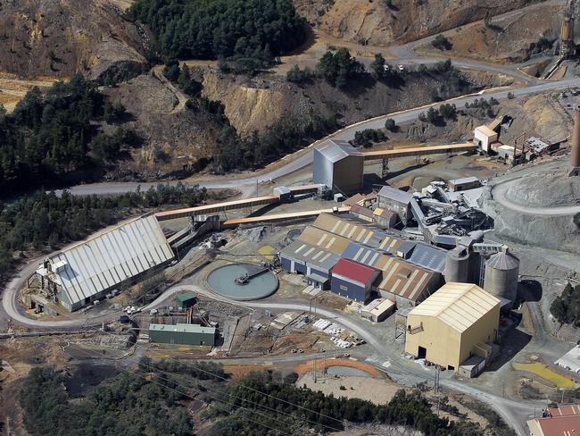 Two workers lost their lives at the Mt. Lyell mine operated by Tasmanian Copper Mines in Queenstown.