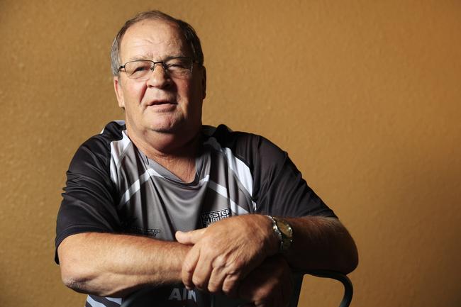 60+ PHOTOS: Tommy Raudonikis’ life in pictures | Gold Coast Bulletin