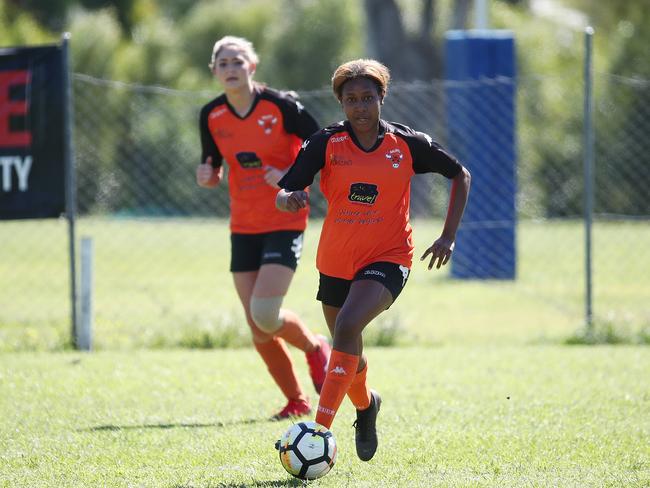 Mareeba's Jeannae Kalinau controls the ball. PICTURE: BRENDAN RADKE