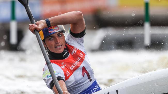 Jessica Fox racing at 2021 ICF Canoe Slalom World Cup Prague.