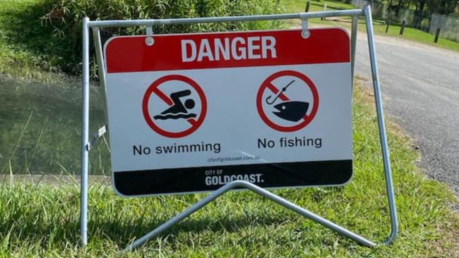 Sewer spill in the Albert River in the northern Gold Coast. This is a sign put up by the Gold Coast City Council.