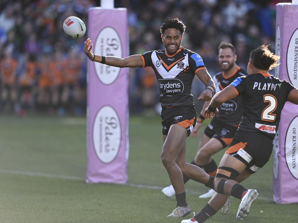 Jahream Bula scored on the stroke of halftime to keep the Tigers in the game. But their defence cost them late. Picture: NRL Imagery