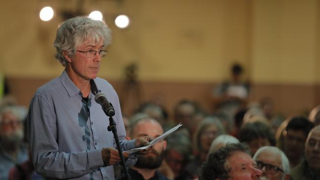 The Tasmanian Conservation Trust’s Peter McGlone speaks at the public meeting calling for a building height limit to be set for the city of Hobart. Picture RICHARD JUPE 