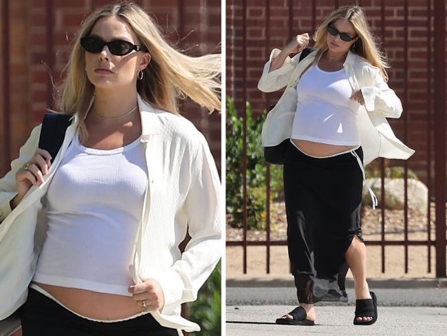 ONE TIME WEB USE FOR NEWS.COM.AU ONLY - FEES APPLY - AU_3037804 - *PREMIUM-EXCLUSIVE* Santa Monica, CA - - Margot Robbie is seen in Santa Monica, proudly displaying her large baby bump. The actress appears glowing as she enjoys her time out ahead of her babyÃƒÂ¢Ã¢Â¬Ã¢Â¢s arrival. Pictured: Margot Robbie BACKGRID Australia 21 SEPTEMBER 2024 Phone: + 61 419 847 429 Email: sarah@backgrid.com.au