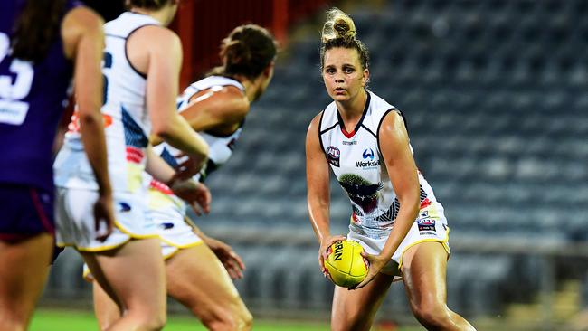 Adelaide's Danielle Ponter in action against Fremantle. Picture: Justin Kennedy