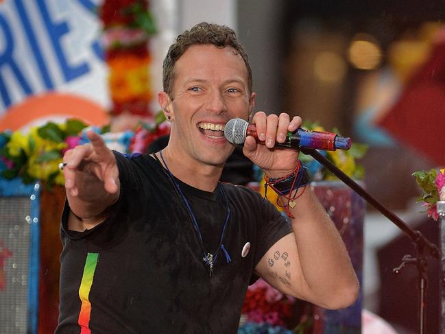 NEW YORK, NY - MARCH 14: Singer Chris Martin of Coldplay performs on NBC's "Today" at Rockefeller Plaza on March 14, 2016 in New York City. (Photo by Slaven Vlasic/Getty Images)