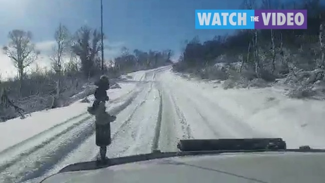 Snow covers the Lyell Highway