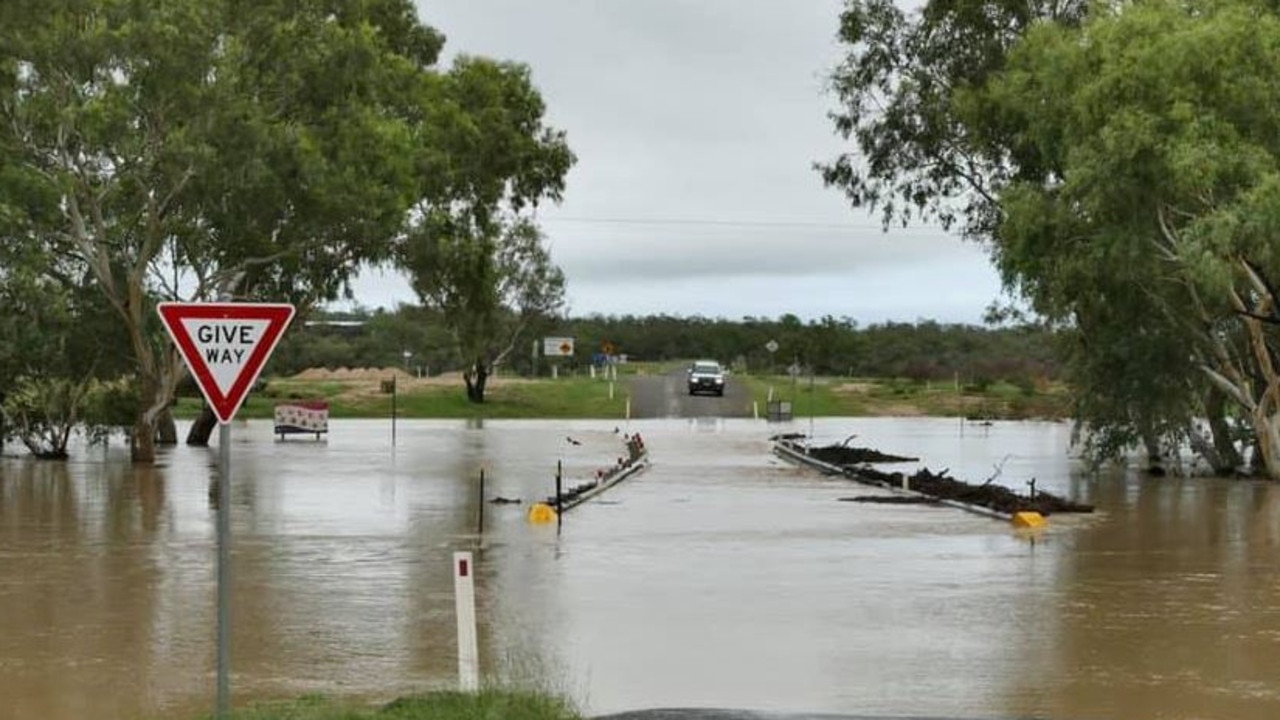 Brisbane weather: Heavy rain as tourists miss out on ‘sunshine’ state ...