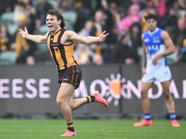 Nick Watson looms large in September. Picture: Steve Bell/AFL Photos