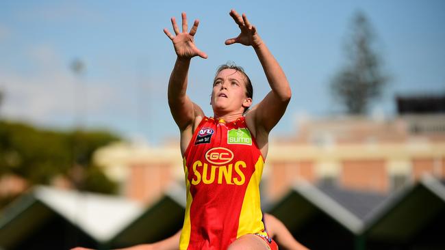 FREMANTLE, AUSTRALIA - MARCH 21: Brittany Perry of the Suns rises for a mark during the 2020 AFLW Semi Final match between the Fremantle Dockers and the Gold Coast Suns at Fremantle Oval on March 21, 2020 in Fremantle, Australia. (Photo by Daniel Carson/AFL Photos via Getty Images)