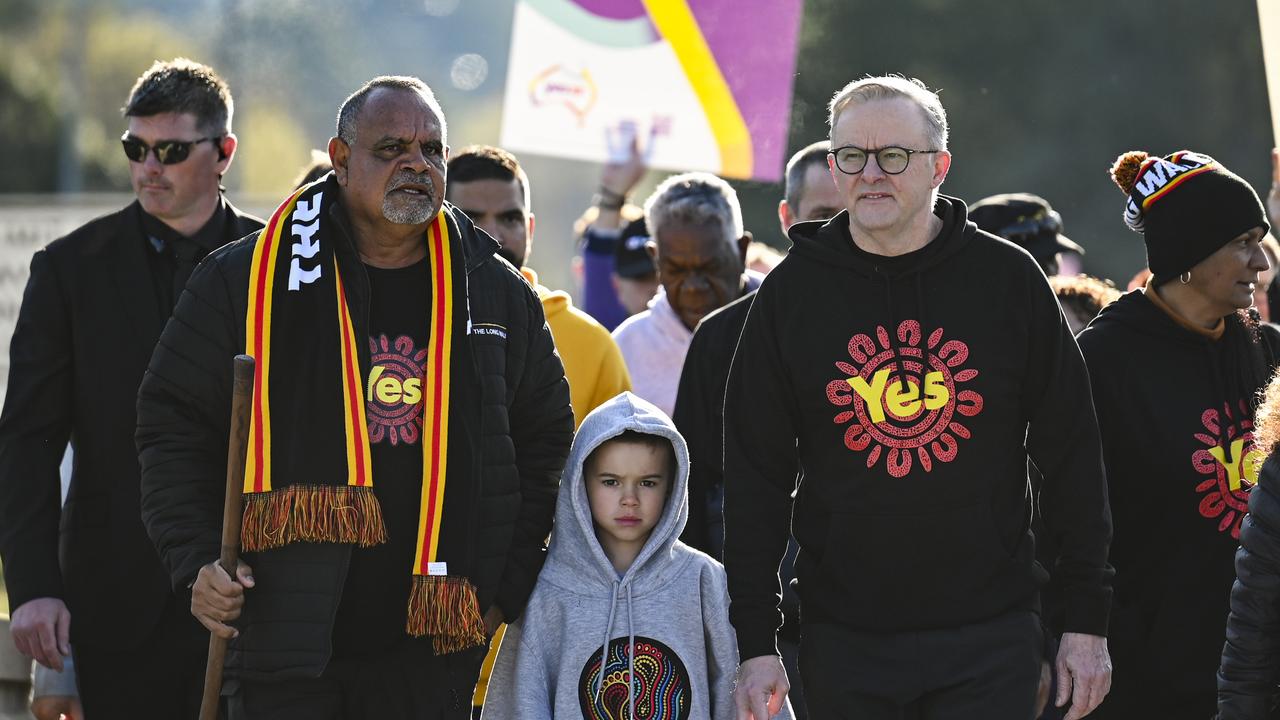 Hundreds of Yes supporters were seen walking across Parliament House on Wednesday morning. Picture: NCA NewsWire/Martin Ollman