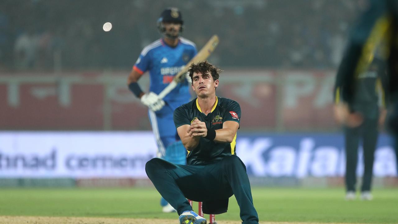 Australia's Sean Abbott takes a catch to dismiss India's Axar Patel. Photo by Pankaj Nangia/Getty Images.