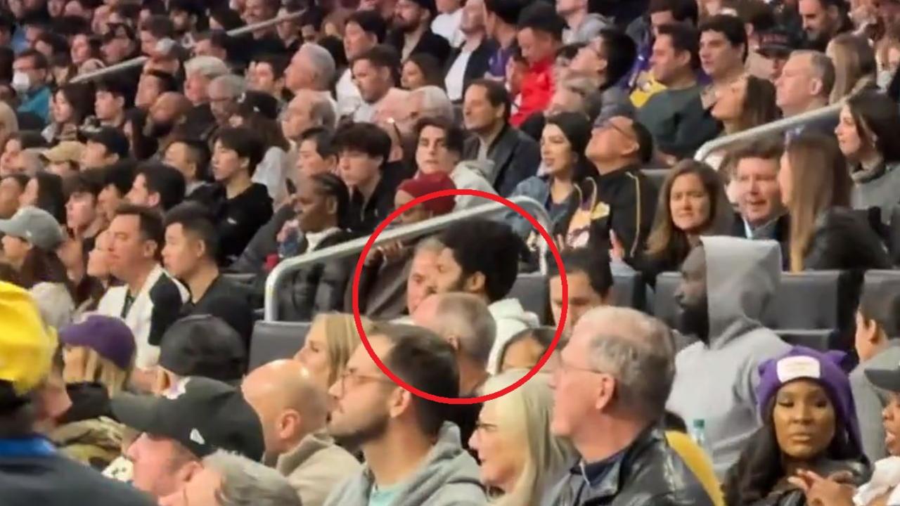 Spencer Dinwiddie is spotted with Rob Pelinka.