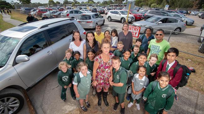 Shona Elford (centre front) with parents and students at Oakleigh South Primary School. Picture: Jay Town